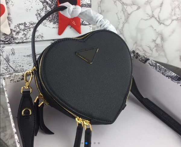 mini size designer safo heart bag classic luxury cute tote accessories pr tote shoulder bag highest quality tote
mini size designer safo heart bag classic luxury cute tote accessories pr tote shoulder bag highest quality tote