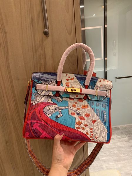 2020 new boutique 1:1 package1912207#000028, Black
2020 new boutique 1:1 package1912207#000028, Black