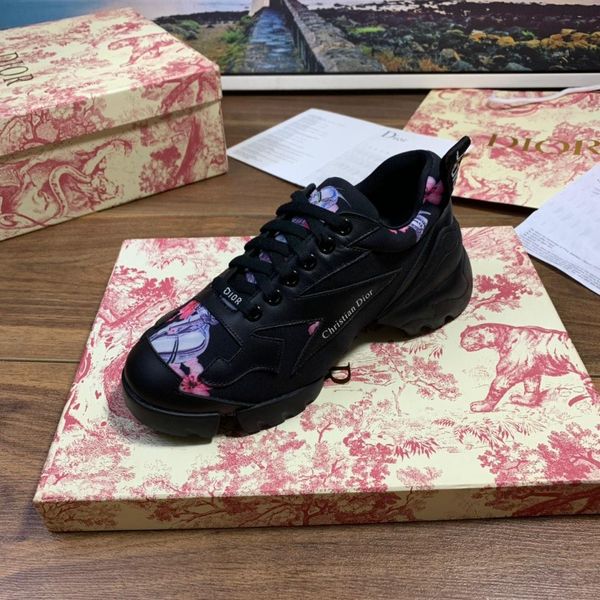 2020 new mesh shoes women summer breathable increase flat bottom strap d letter casual ins sneakers, Black
2020 new mesh shoes women summer breathable increase flat bottom strap d letter casual ins sneakers, Black