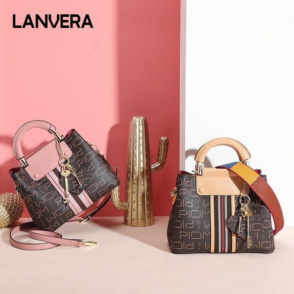 fashion shoulder bag designer ladies handbag design fashion pvc portable ladies handbag texture printing 1 l9030
fashion shoulder bag designer ladies handbag design fashion pvc portable ladies handbag texture printing 1 l9030