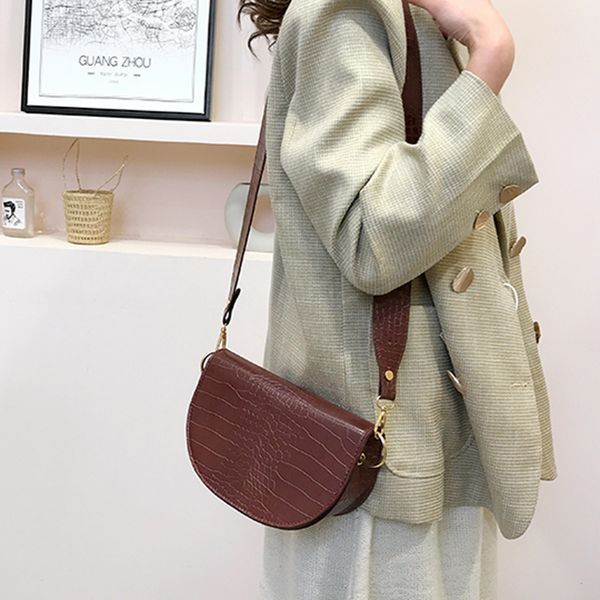 fashion women pu leather crossbody bag messenger bag solid color shoulder for girls female clutch handbags bandolera
fashion women pu leather crossbody bag messenger bag solid color shoulder for girls female clutch handbags bandolera