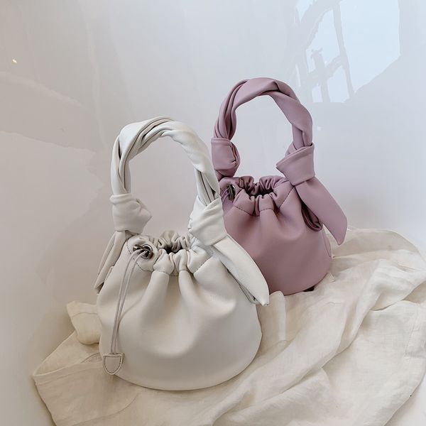 new original design fashion bag & handbag messenger bag width 22cm height 16cm thickness 17cm
new original design fashion bag & handbag messenger bag width 22cm height 16cm thickness 17cm