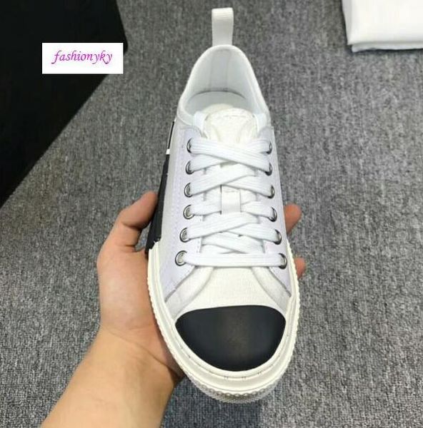 классика b23 " single m classic как основное видение, в способе крупногабаритной печати на верхней части любовников размер 39, Black
классика b23 " single m classic как основное видение, в способе крупногабаритной печати на верхней части любовников размер 39, Black