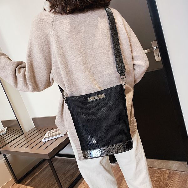 2019 spring new arrival sequins bag fashion handbag luxury leather shoulder small crossbody bags for women brand sac mx200327
2019 spring new arrival sequins bag fashion handbag luxury leather shoulder small crossbody bags for women brand sac mx200327