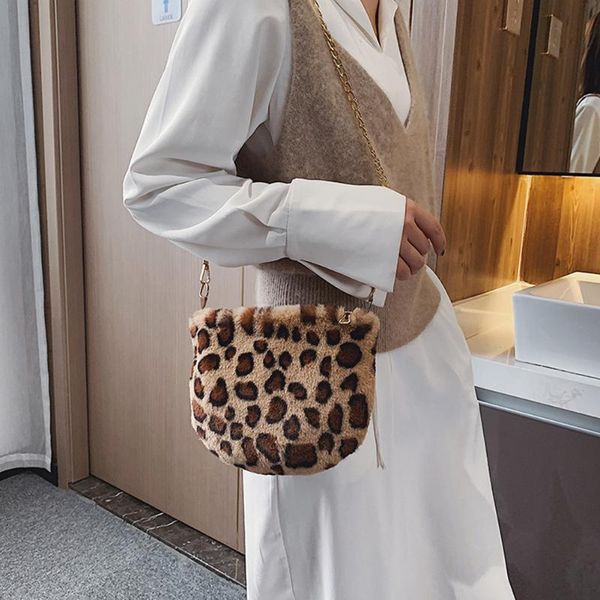 women outdoor party soft plush travel chain strap crossbody shoulder bag fluffy dating zipper closure large capacity storage
women outdoor party soft plush travel chain strap crossbody shoulder bag fluffy dating zipper closure large capacity storage
