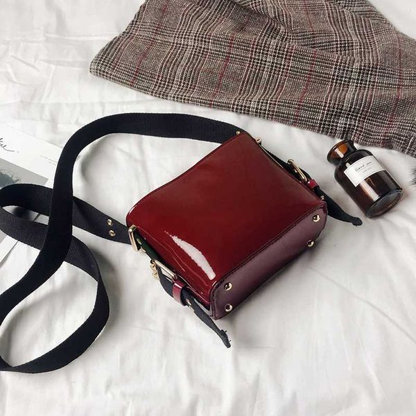 small bag women's 2020 bag new summer casual wide shoulder strap shoulder diagonal pu small square
small bag women's 2020 bag new summer casual wide shoulder strap shoulder diagonal pu small square