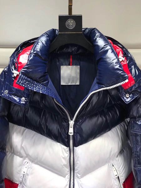 осень зима пальто ветровка марка мужчины пальто на молнии с капюшоном мода толстые спорт на открытом воздухе куртки мужские куртки конструкт, Black
осень зима пальто ветровка марка мужчины пальто на молнии с капюшоном мода толстые спорт на открытом воздухе куртки мужские куртки конструкт, Black