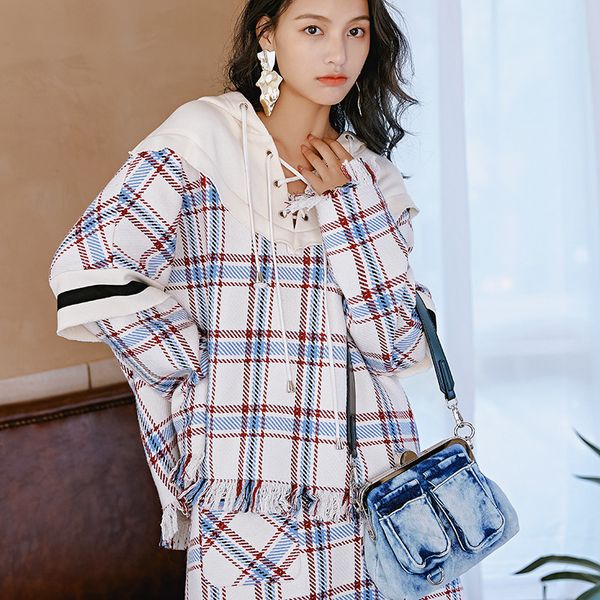 plaid knitted guard suit for 2019 drawstring hooded pullover two piece pants set women, White
plaid knitted guard suit for 2019 drawstring hooded pullover two piece pants set women, White