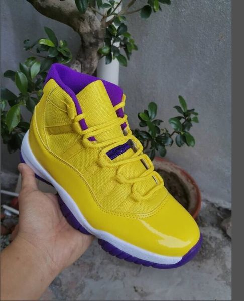 2020 wmns 11s concord yellow purple high leather breathable shoes outdoor shoes women men shoes size 36-47
2020 wmns 11s concord yellow purple high leather breathable shoes outdoor shoes women men shoes size 36-47