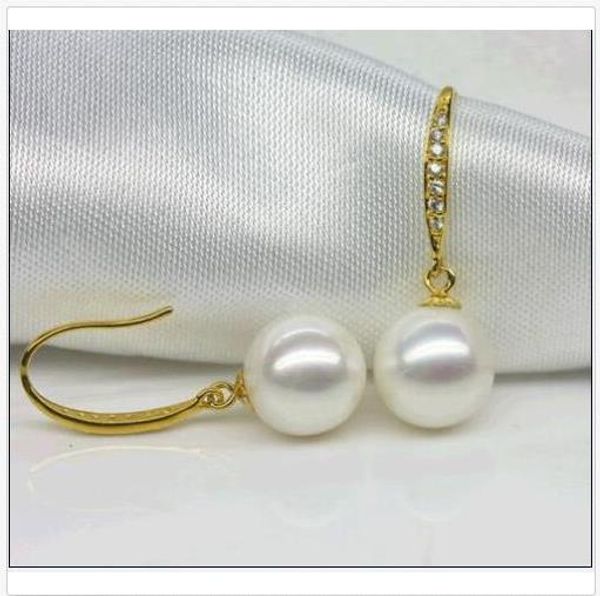 a pair of natural aaa10-11mm australian south sea white pearl earrings, Silver
a pair of natural aaa10-11mm australian south sea white pearl earrings, Silver