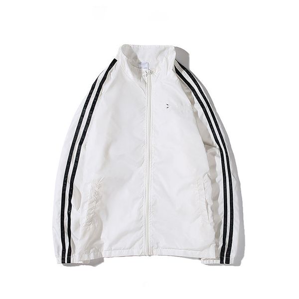 роскошные чемпионов мужские ветровка моды омывается высокое качество ветровка новый удобная спортивная куртка случайные диких дышащего куртк, Black;brown
роскошные чемпионов мужские ветровка моды омывается высокое качество ветровка новый удобная спортивная куртка случайные диких дышащего куртк, Black;brown