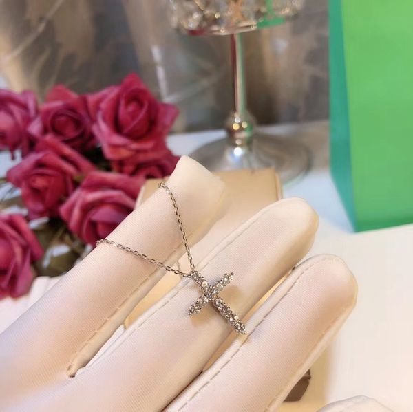 tshou234 tiff 925 silver cross zircon sterling silver necklace lady gift clavicle chain
tshou234 tiff 925 silver cross zircon sterling silver necklace lady gift clavicle chain