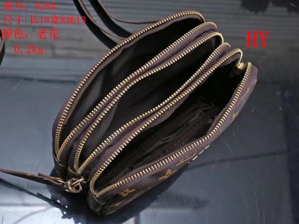 Bolsa de Ombro www2018
Bolsa de Ombro www2018