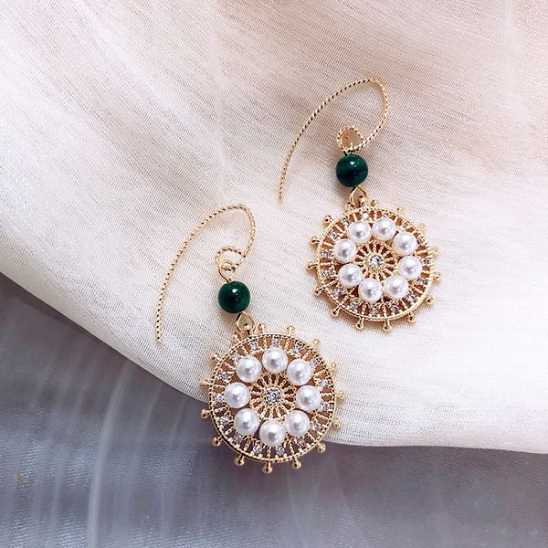 new designer earrings retro lucky disc micro inlay technology earrings women earrings alloy rhinestone ladies c677, Silver
new designer earrings retro lucky disc micro inlay technology earrings women earrings alloy rhinestone ladies c677, Silver