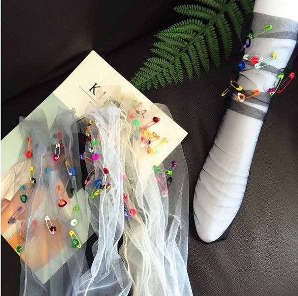 2018 новый красочные блестки pin перспектива тюль женские носки мода блестящие harajuku мягкие дамы смешные носки прозрачный чулочно-носочны, Black;white
2018 новый красочные блестки pin перспектива тюль женские носки мода блестящие harajuku мягкие дамы смешные носки прозрачный чулочно-носочны, Black;white