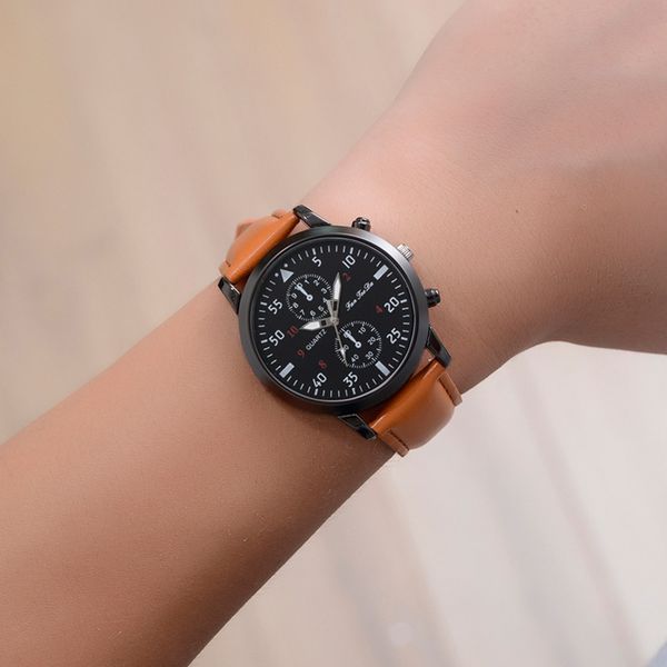 men's watch 2018 fashion leather band analog quartz men's wrist watch clock minimalist wrist watches, Slivery;brown
men's watch 2018 fashion leather band analog quartz men's wrist watch clock minimalist wrist watches, Slivery;brown