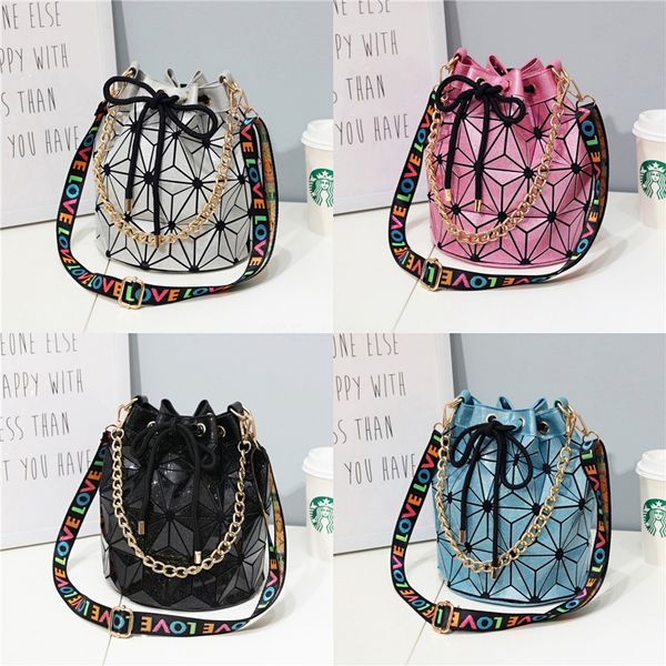 2020 woman bags with scarf luxury shoulder bag women bags designer pu leather geometric sac a main shoulder bag#659
2020 woman bags with scarf luxury shoulder bag women bags designer pu leather geometric sac a main shoulder bag#659