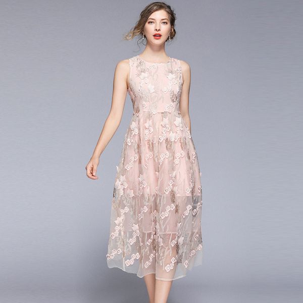 2019 autumn temperament commute round neck sleeveless heavy three-dimensional flower embroidery waist. long fund dress, White;black
2019 autumn temperament commute round neck sleeveless heavy three-dimensional flower embroidery waist. long fund dress, White;black