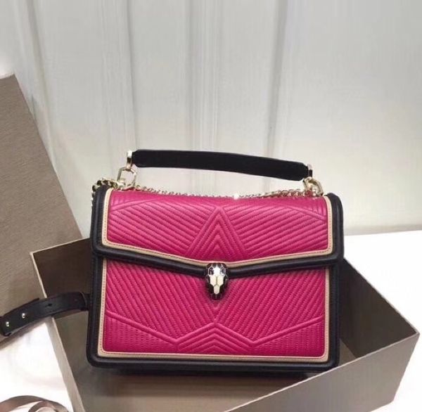wholesale original women design purse,5colors, brand handbag, wallet , made by calf,sneaker skin,fast delivery
wholesale original women design purse,5colors, brand handbag, wallet , made by calf,sneaker skin,fast delivery