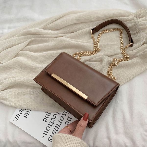 кожаные сумки через плечо для женщин 2019 дорожная сумка мода простое плечо сумка-мессенджер дамы cross body bag
кожаные сумки через плечо для женщин 2019 дорожная сумка мода простое плечо сумка-мессенджер дамы cross body bag