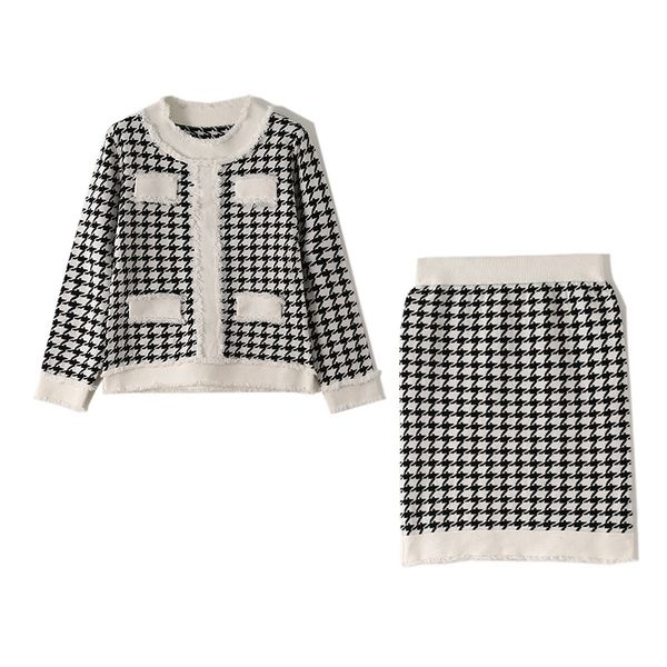 2019 new fashion women long sleeve skirt elegant luxury korean version clothing knit women two-piece set designer casual pullover size s-l, White
2019 new fashion women long sleeve skirt elegant luxury korean version clothing knit women two-piece set designer casual pullover size s-l, White