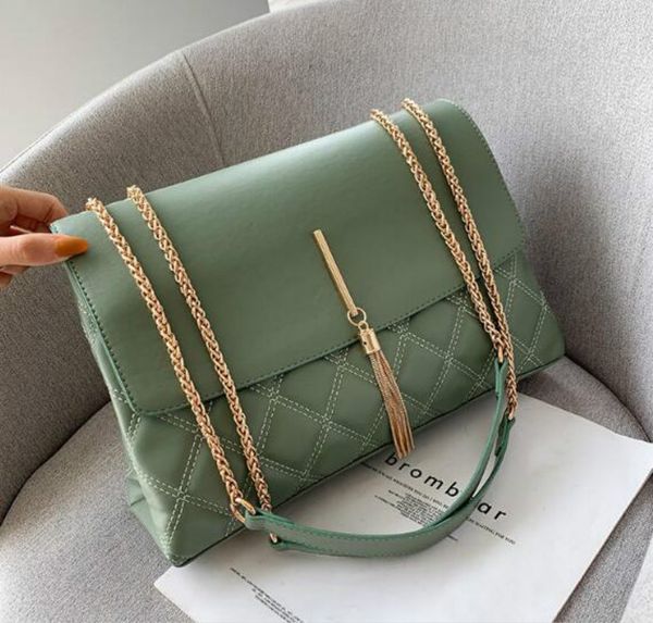 designer retro women chain big tassel handbags women shoulder bags luxury pu leather crossbody bag large tote lady purse new/77
designer retro women chain big tassel handbags women shoulder bags luxury pu leather crossbody bag large tote lady purse new/77
