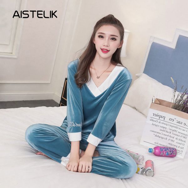 new ladies pajamas women's solid color suit velvet v-neck trousers long-sleeved gold velvet home service suit comfortable, Black;red
new ladies pajamas women's solid color suit velvet v-neck trousers long-sleeved gold velvet home service suit comfortable, Black;red