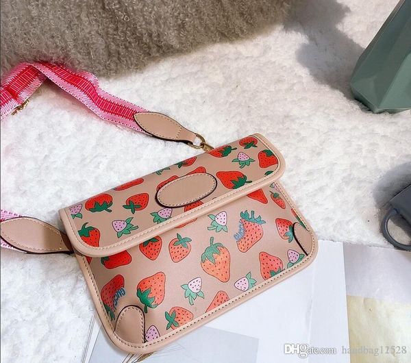 новая мода блестки кошелек дети девочка блестящие кошелек сумка женщин партии zipper сцепления сумка наушника пакет
новая мода блестки кошелек дети девочка блестящие кошелек сумка женщин партии zipper сцепления сумка наушника пакет