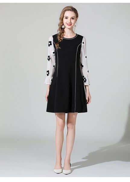 2019 spring europe and america new designer women dress long sleeve elegant floral embroidery chiffon patchwork dresses, Black;gray
2019 spring europe and america new designer women dress long sleeve elegant floral embroidery chiffon patchwork dresses, Black;gray