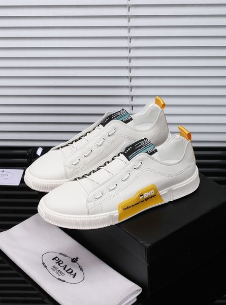 new style luxury men's casual sports shoes fashion design brand platform lace-up men's shoes classic retro black and white two col
new style luxury men's casual sports shoes fashion design brand platform lace-up men's shoes classic retro black and white two col