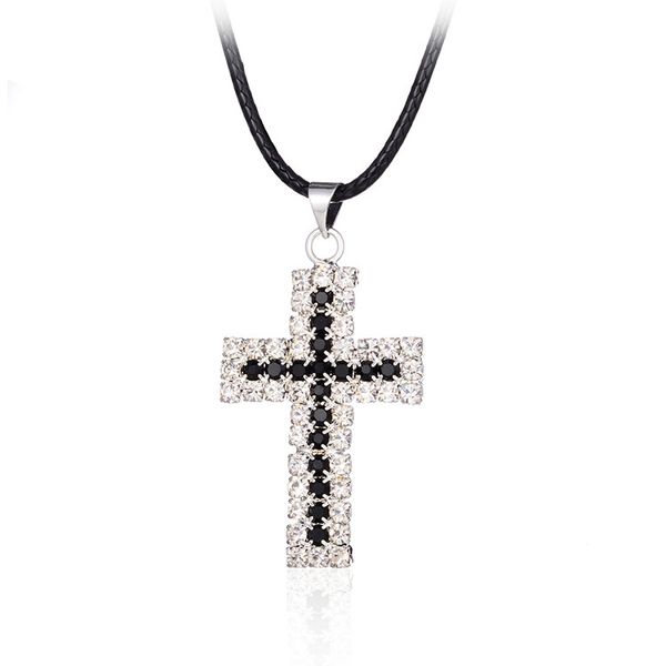 manufacturers directly sell black and white water drill cross necklaces full of drill ornaments and men's women's ornaments, Silver
manufacturers directly sell black and white water drill cross necklaces full of drill ornaments and men's women's ornaments, Silver
