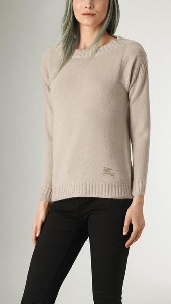 jinmei 2018 brand new women sweater thick section design fashion long sleeve knit sweater, White;black
jinmei 2018 brand new women sweater thick section design fashion long sleeve knit sweater, White;black