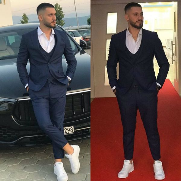 three pieces wedding tuxedos custom made business men suits one-button wool blend groom wear fit groomsman wedding jacket vest pants, Black;gray
three pieces wedding tuxedos custom made business men suits one-button wool blend groom wear fit groomsman wedding jacket vest pants, Black;gray