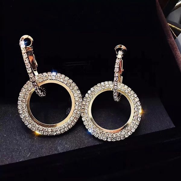 s925 needle korean earrings for women hoop earings fashion jewelry 2020 wedding earrings for brides crystal female party gifts, Golden
s925 needle korean earrings for women hoop earings fashion jewelry 2020 wedding earrings for brides crystal female party gifts, Golden