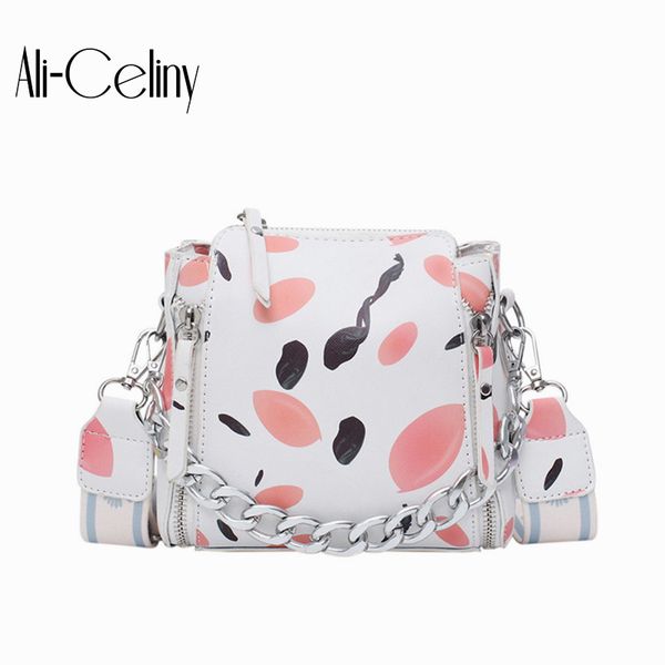 bags for women bag for women original design summer cute square bag 2020 new shoulder slung chain 
bags for women bag for women original design summer cute square bag 2020 new shoulder slung chain