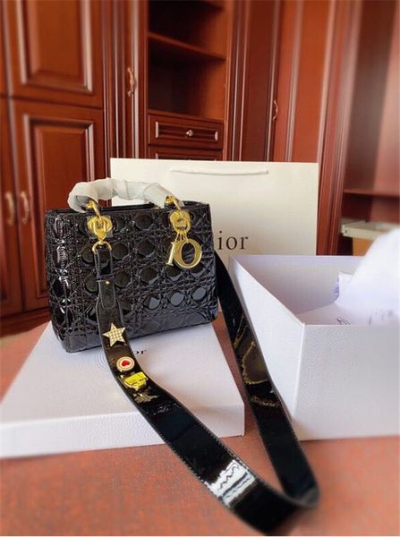высокое качество женская роскошная дизайнерская сумка сумки кошелек crossbody сумка роскошные дизайнерские сумки бренд модельер сумка клатч
высокое качество женская роскошная дизайнерская сумка сумки кошелек crossbody сумка роскошные дизайнерские сумки бренд модельер сумка клатч