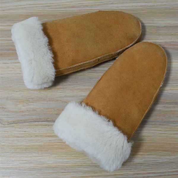 winter gloves fur mittens for womens winter warm real fur sheepskin wool gloves mittens genuine leather for ladies, Blue;gray
winter gloves fur mittens for womens winter warm real fur sheepskin wool gloves mittens genuine leather for ladies, Blue;gray