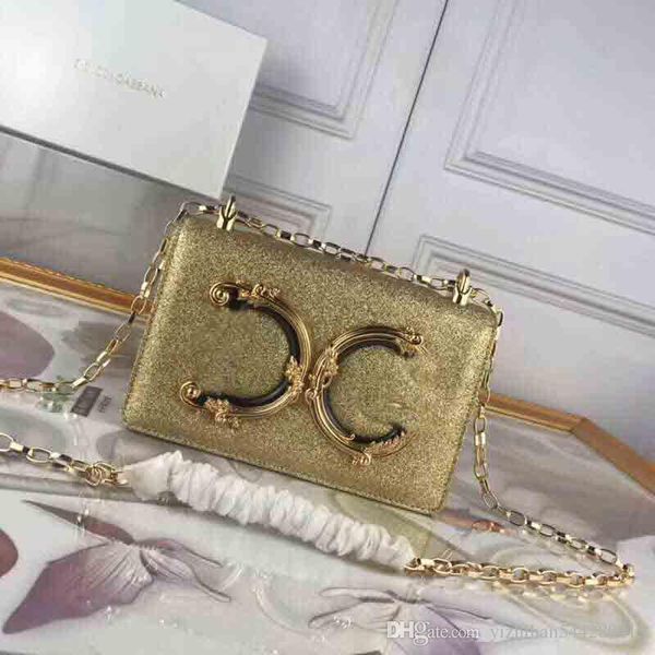2019 super fashion women's single shoulder bag, selling designer women's chain bag, website synchronization new slant bag
2019 super fashion women's single shoulder bag, selling designer women's chain bag, website synchronization new slant bag