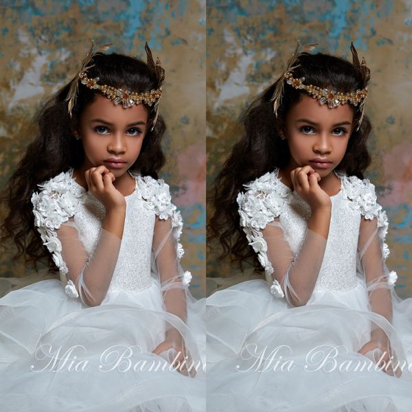 ball gown flower girl dress long sleeve jewel neck tulle rhinestone applique wedding dress knee length girl' birthday part, White;blue
ball gown flower girl dress long sleeve jewel neck tulle rhinestone applique wedding dress knee length girl' birthday part, White;blue