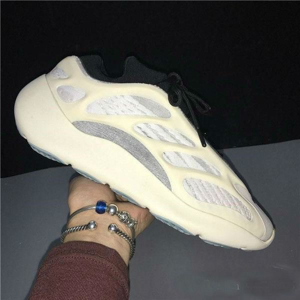 wholeslae luxury designer new 700 v3 azael alvah white glow in the dark kanye west shoes men women running trainers sneakers basketball
wholeslae luxury designer new 700 v3 azael alvah white glow in the dark kanye west shoes men women running trainers sneakers basketball