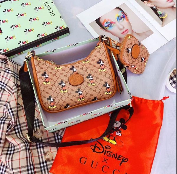 2020 new selling women's designer high-quality women's wild new leather casual wild messenger bag handbag business bag armpit bag
2020 new selling women's designer high-quality women's wild new leather casual wild messenger bag handbag business bag armpit bag