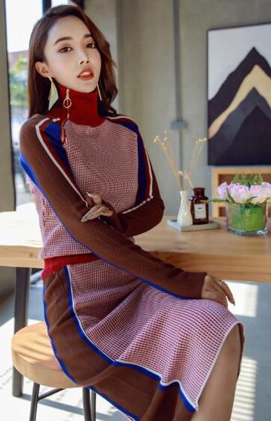 autumn and winter korean version of the new star with the same temperament color zipper shirt + fashion slim bag hip skirt suit, White
autumn and winter korean version of the new star with the same temperament color zipper shirt + fashion slim bag hip skirt suit, White