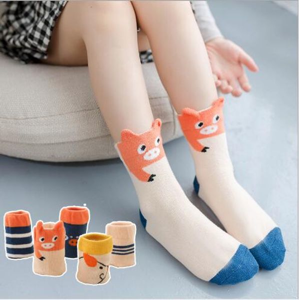 5pairs pack autumn and winter new children's socks boys and girls students combed cottoncartoon kids socks, Pink;yellow
5pairs pack autumn and winter new children's socks boys and girls students combed cottoncartoon kids socks, Pink;yellow