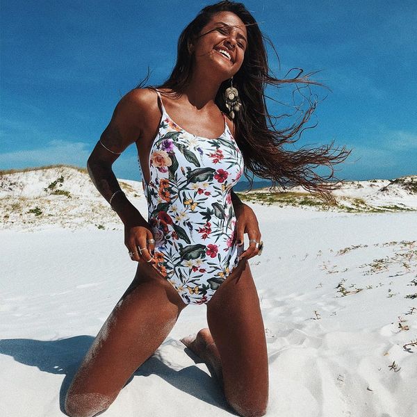 2019 новых женщин one piece купальники цветочные printed купальники sexy backless монокини лето bodysuit женский купальный костюм бэйна, White;black
2019 новых женщин one piece купальники цветочные printed купальники sexy backless монокини лето bodysuit женский купальный костюм бэйна, White;black