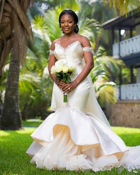 off shoulder lace appliques slim mermaid wedding dresses beading 2021 modest formal bridal gowns vestidos de marriage customized, White
off shoulder lace appliques slim mermaid wedding dresses beading 2021 modest formal bridal gowns vestidos de marriage customized, White