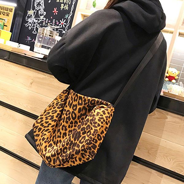 leopard printing women bag fashion cotton totes shoulder bag large shopping crossbody bags lady handbags bolso mujer
leopard printing women bag fashion cotton totes shoulder bag large shopping crossbody bags lady handbags bolso mujer