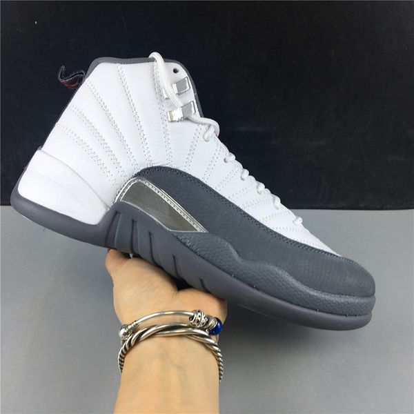 2020 release 12 dark grey basketball shoes royal original 12s real carbon fiber 130690-160 men sport sneakers 40-47
2020 release 12 dark grey basketball shoes royal original 12s real carbon fiber 130690-160 men sport sneakers 40-47