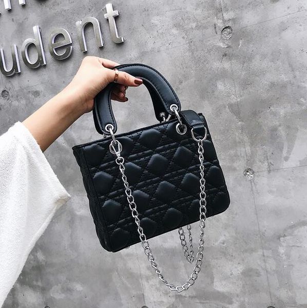 Factory ale brand women handbag cla ic diamond handbag trend joker diamond leather houlder bag fa hion ta el chain bag
Factory ale brand women handbag cla ic diamond handbag trend joker diamond leather houlder bag fa hion ta el chain bag