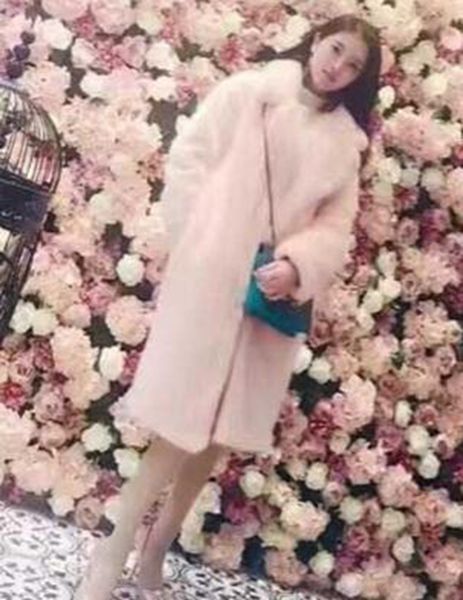 женская зимняя европейская и американская мода корейский деловой английский новый стиль модный бутик личности длинная шуба / xs-3xl, Black
женская зимняя европейская и американская мода корейский деловой английский новый стиль модный бутик личности длинная шуба / xs-3xl, Black