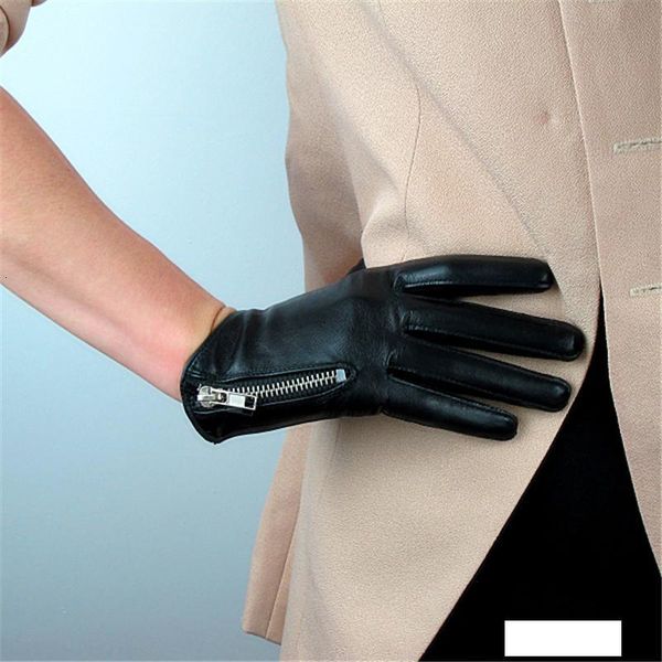 genuine leather pure sheepskin short style black with zipper european version of the cut french elegant women' gloves tb76 y191113, Blue;gray
genuine leather pure sheepskin short style black with zipper european version of the cut french elegant women' gloves tb76 y191113, Blue;gray